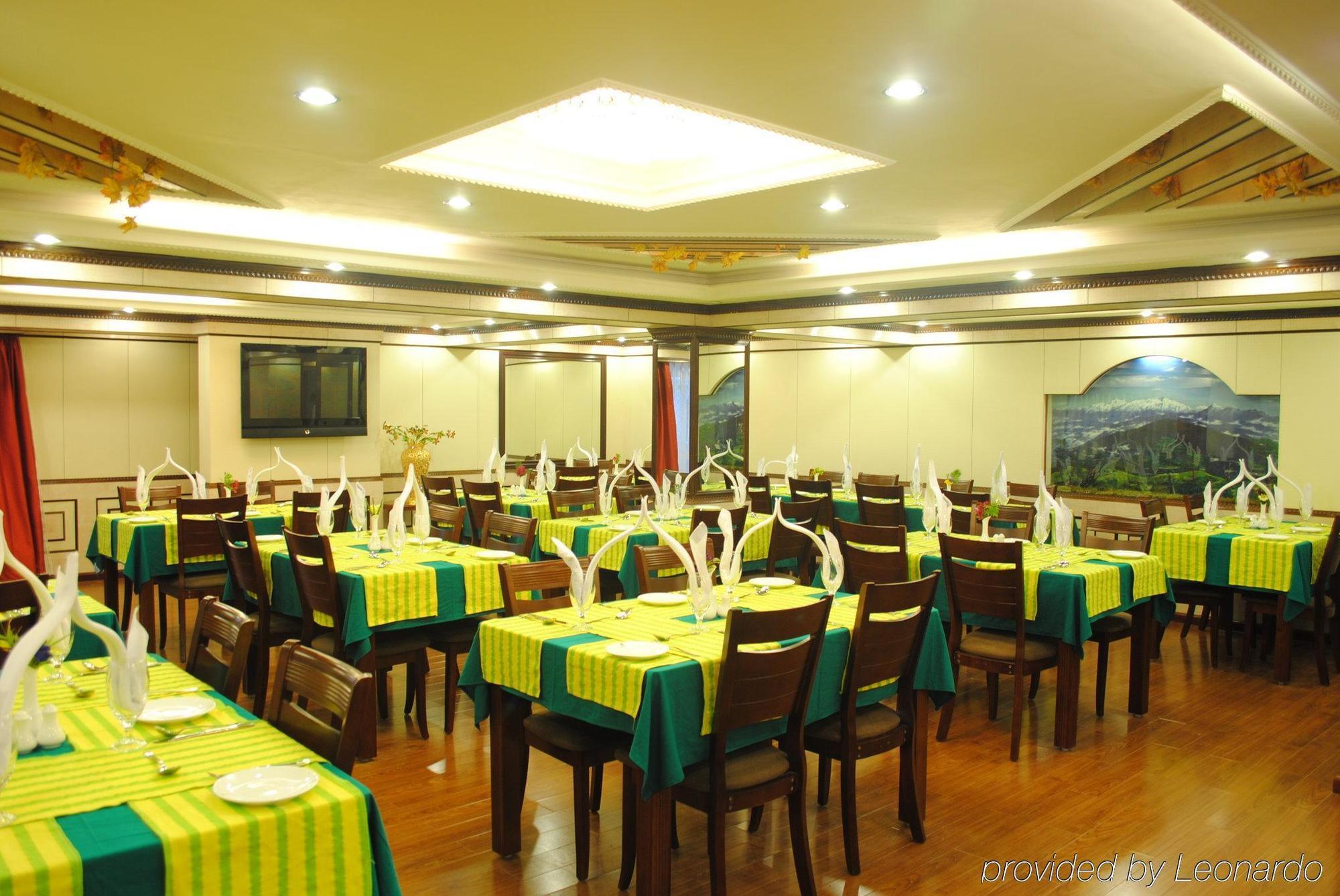R.J.Resorts Dardżyling Restauracja zdjęcie